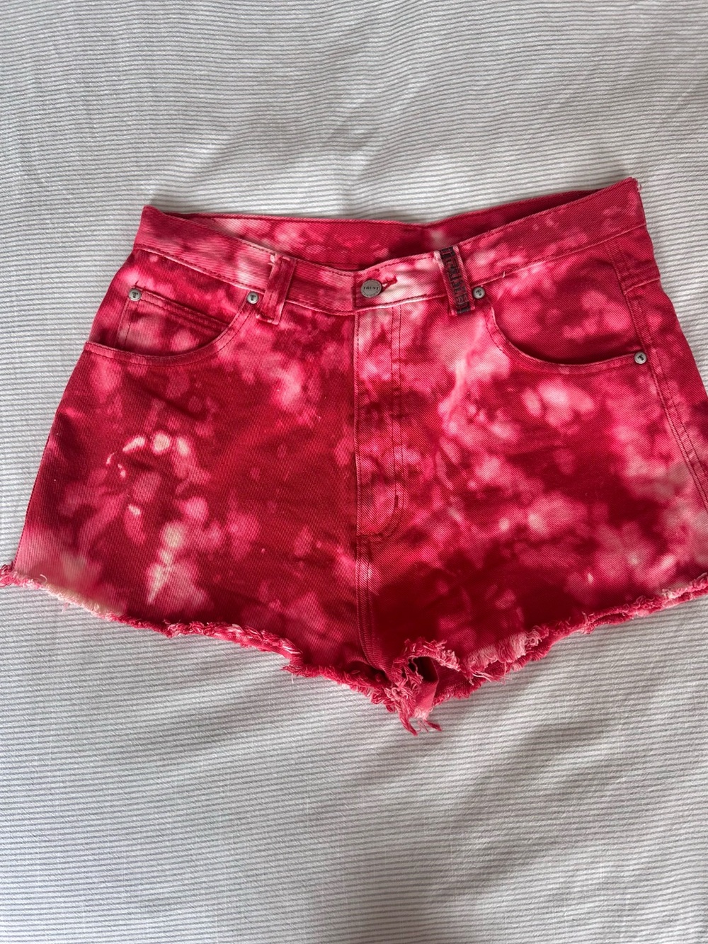 Tie-Dye High-Waist Women’s Shorts - Pink / Red